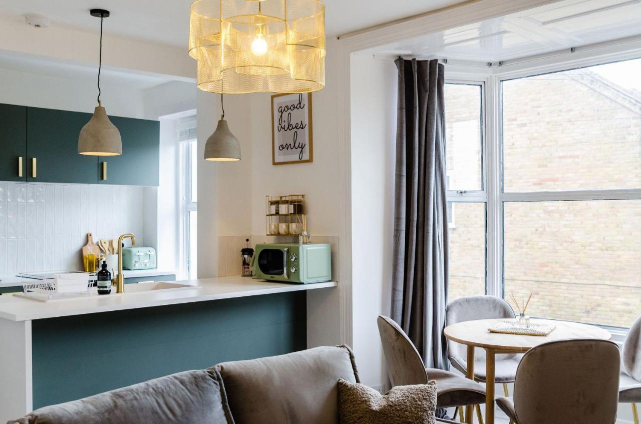 Central Chic Margate Apartment, Edge Of Old Town! 외부 사진